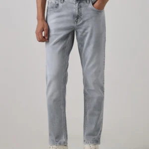 grey 5 pocket midrise, comfort and straight crop length stretch jeans