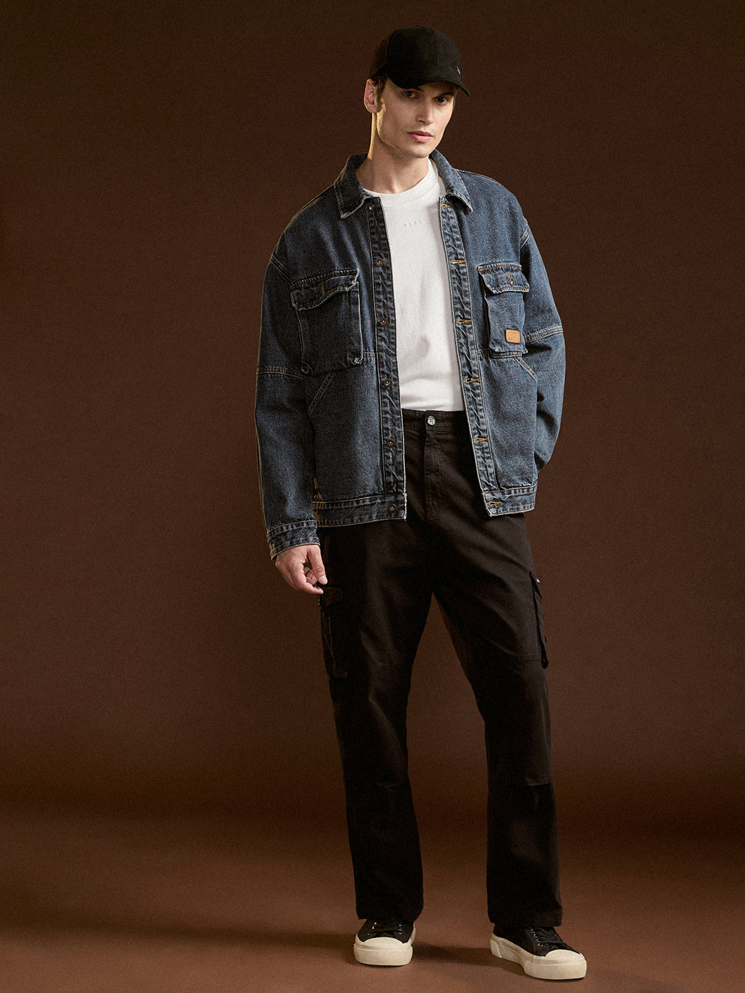 black solid straight fit functional & stylish cargo pant black solid straight fit functional & stylish cargo pant