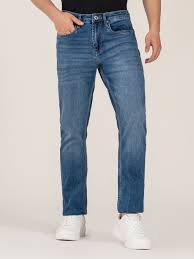 medium blue 5 pocket midrise, comfort and straight fit stretch jeans
