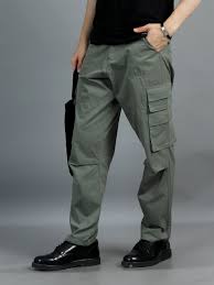 men 2 cotton relaxed fit cargo trousers, black moss green men 2 cotton relaxed fit cargo trousers, black moss green