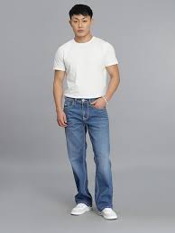 med blue 5 pocket mid rise loose boot leg cropped jeans