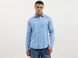 men regular fit shirt with spread collar men regular fit shirt with spread collar