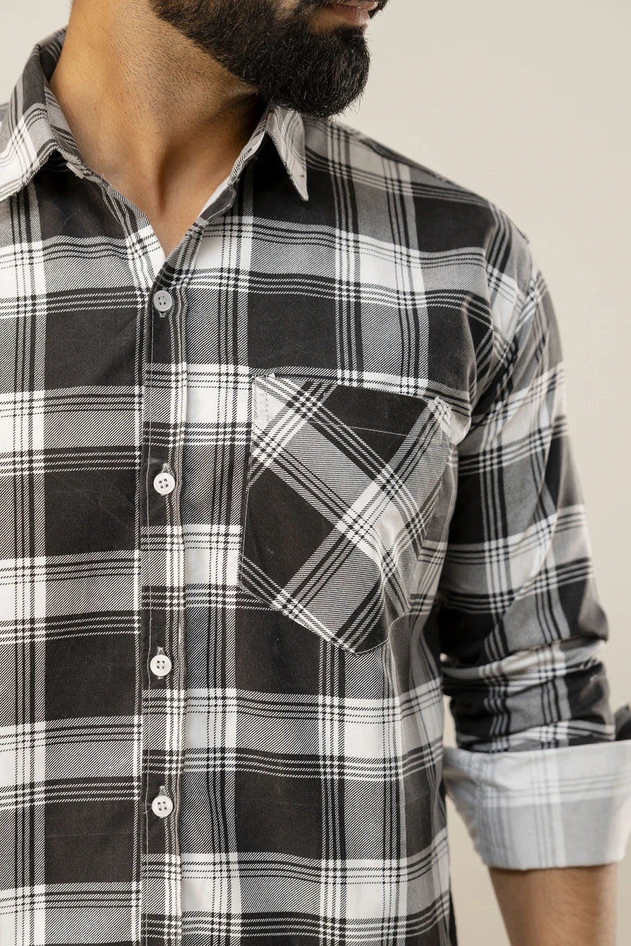 bold checks. effortless style. bold checks. effortless style.