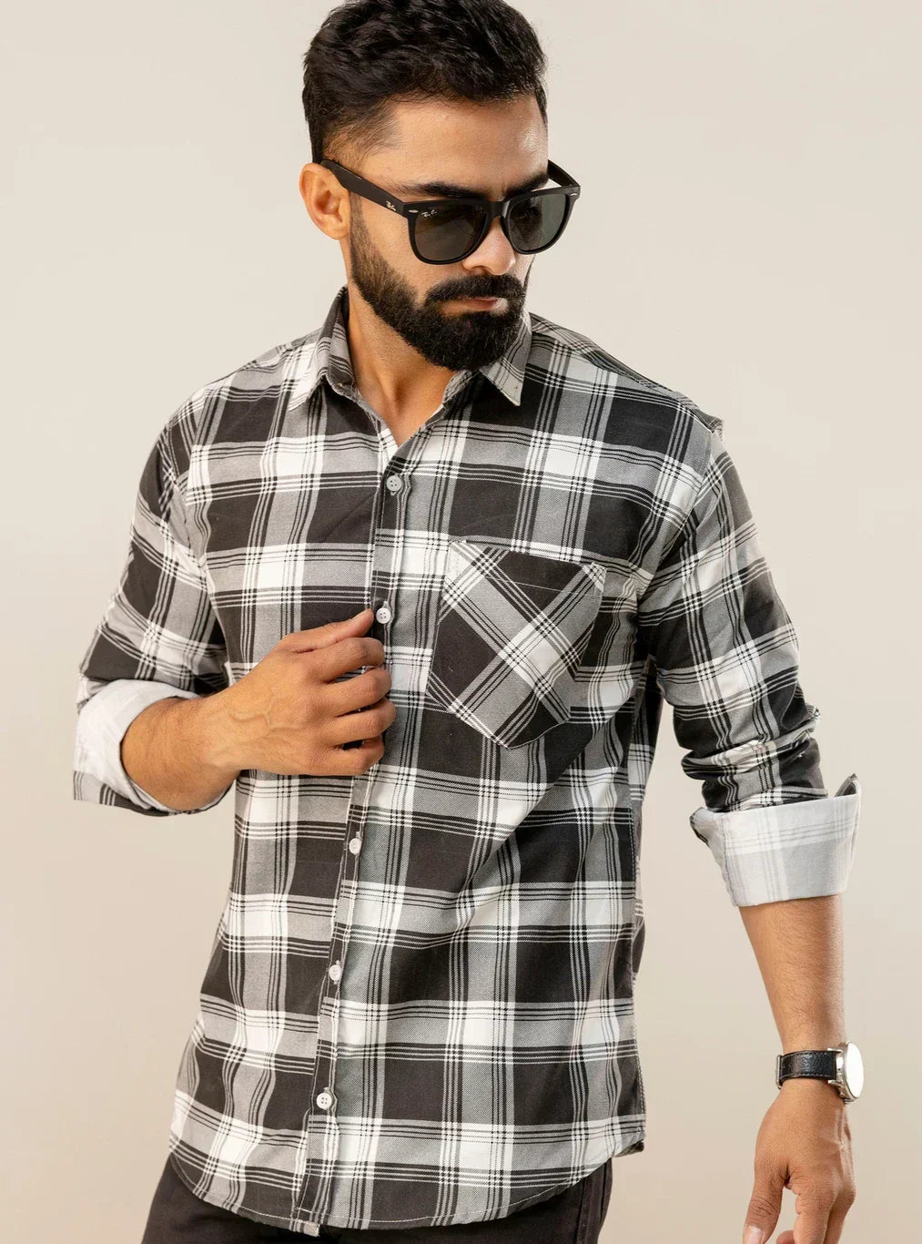 bold checks. effortless style. bold checks. effortless style.