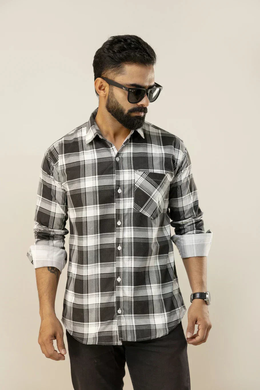 bold checks. effortless style. bold checks. effortless style.