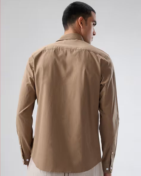 473wx593h 702714536 khaki model3 473wx593h 702714536 khaki model3